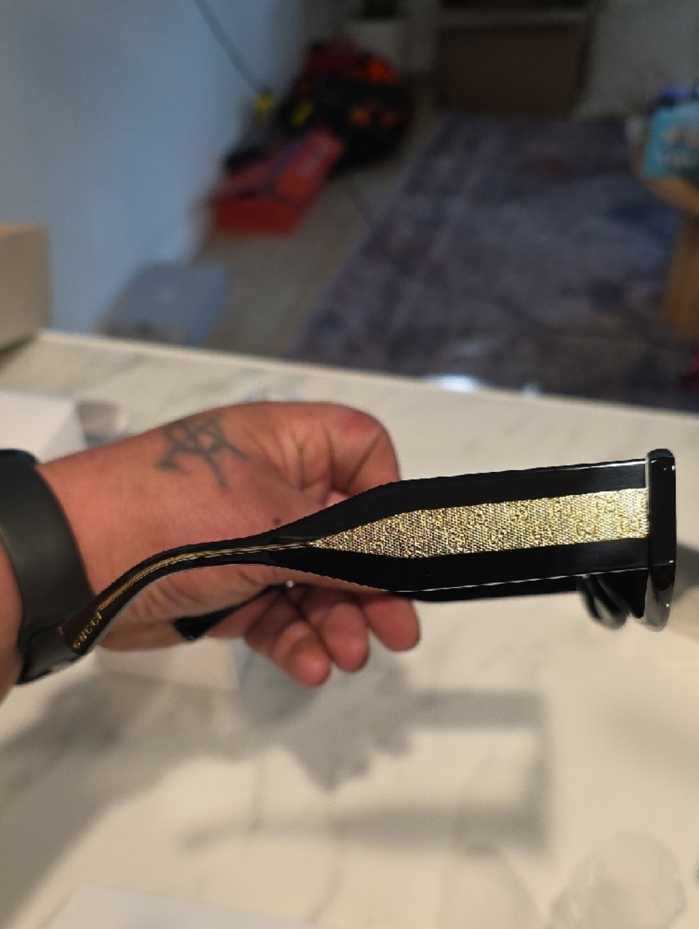 Gucci Black Frame Sunglasses with Dark Green Lenses GG2068SA - Picture 4 of 13